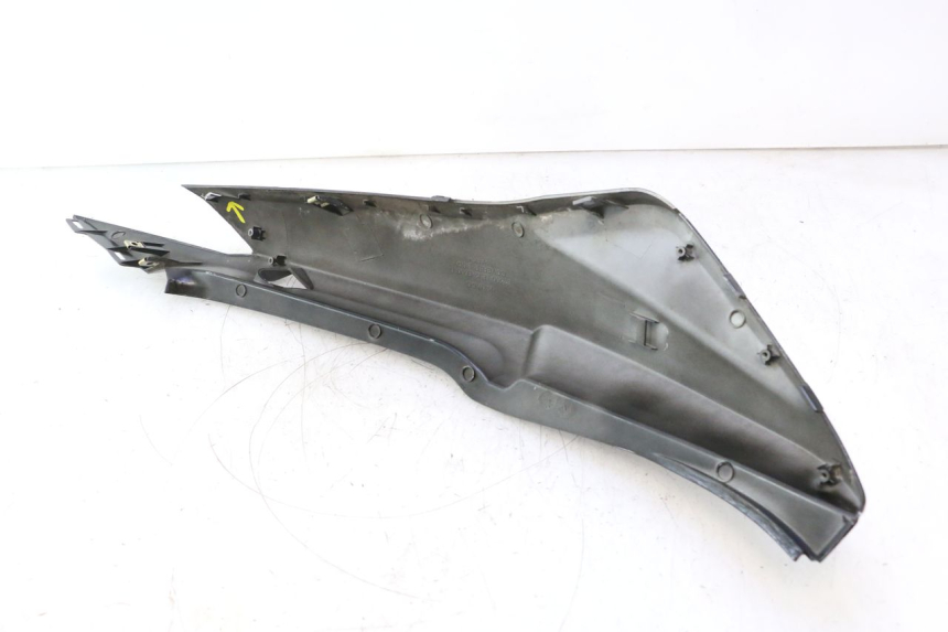 photo de RECHTER ACHTERFLANK KYMCO SUPER 8 2T 50 (2007 - 2013) - Kenmerkende details