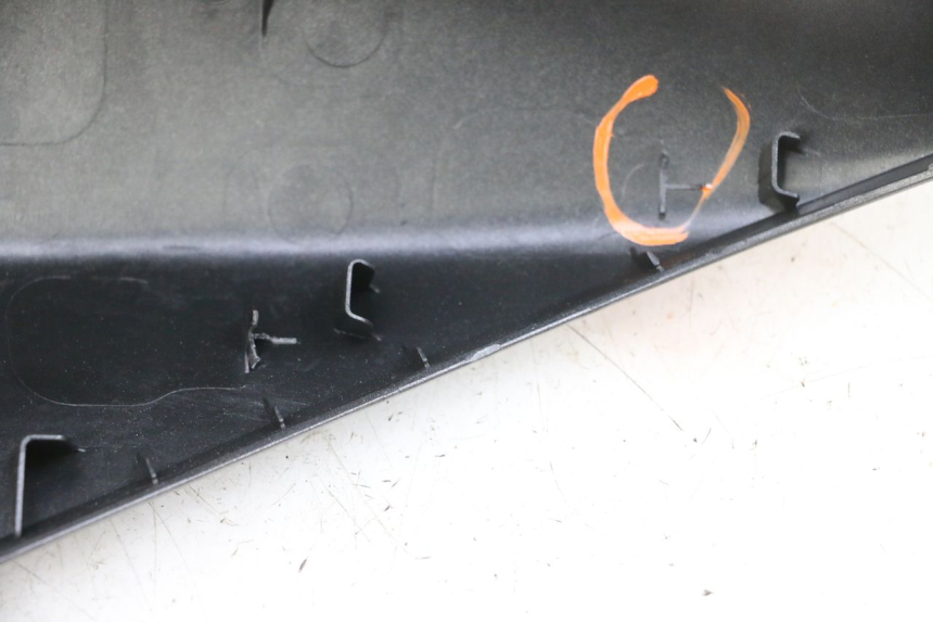 photo de RECHTER ACHTERZIJDE YAMAHA TRICITY 300 (2020 - 2024) - Detail van het onderdeel