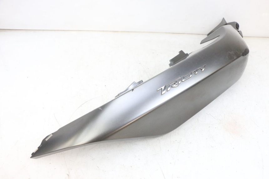 photo de RECHTER ACHTERZIJDE YAMAHA TRICITY 300 (2020 - 2024) - Zoom op componenten