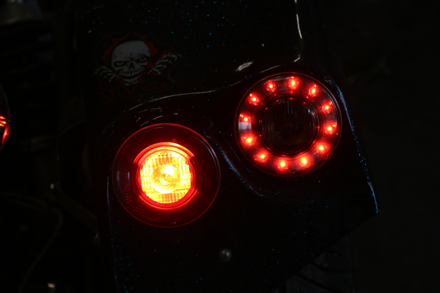 photo de RECHTE ACHTERZIJDE BOOM TRIKE FUN 500 (2004 - 2010) - Zoom op gebruiksstaat