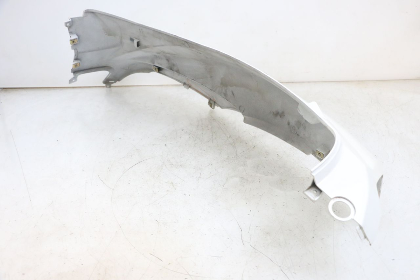 photo de RECHTER ACHTERZIJDE PEUGEOT TWEET PRO EFI 4T 50 (2021 - 2022) - Staat van het oppervlak