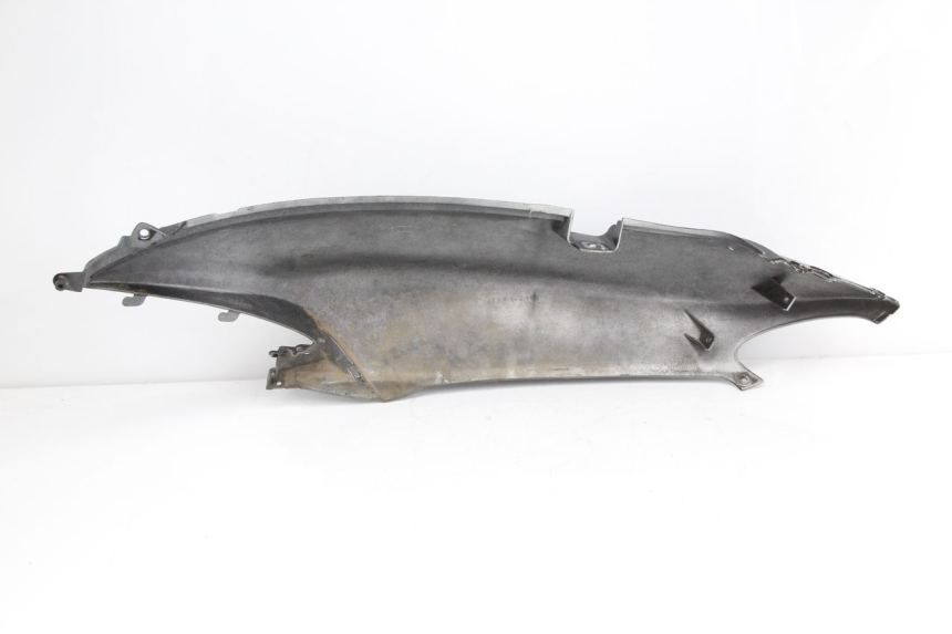 photo de RECHTER ACHTERZIJDE SUZUKI UC EPICURO 125 (1999 - 2003) - Technische close-up