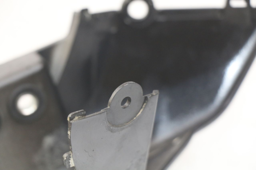 photo de RECHTER ACHTERZIJDE SYM WOLF SB 125 (2011 - 2018) - Zoom op gebruiksstaat