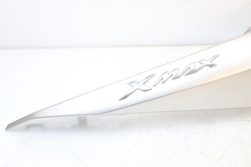 photo de RECHTER ACHTERZIJDE YAMAHA XMAX X-MAX ABS 125 (2017 - 2020) - Detail van het onderdeel