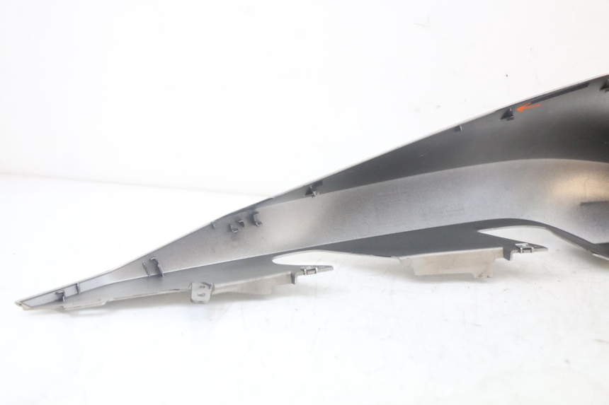 photo de RECHTER ACHTERZIJDE YAMAHA XMAX X-MAX ABS 125 (2017 - 2020) - Markeringen en referenties