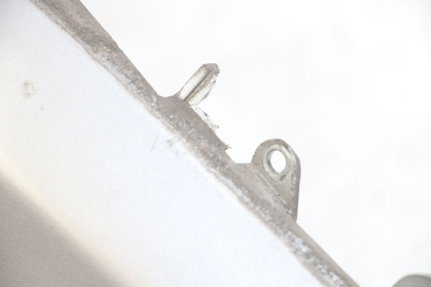 photo de RECHTER ACHTERZIJDE PIAGGIO X10 125 (2012 - 2017) - Detail van het onderdeel