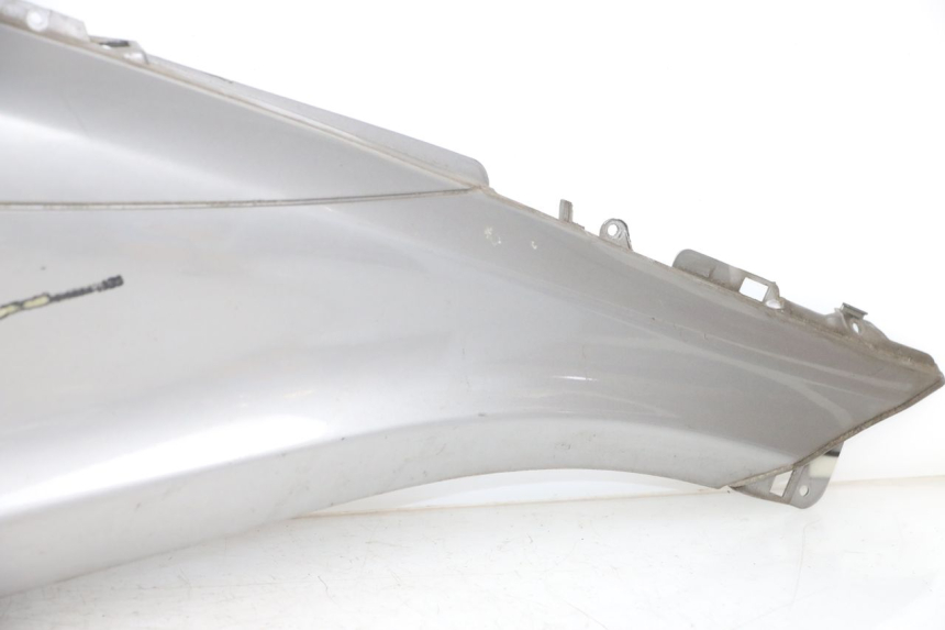 photo de RECHTER ACHTERZIJDE PIAGGIO X10 125 (2012 - 2017) - Zoom op componenten