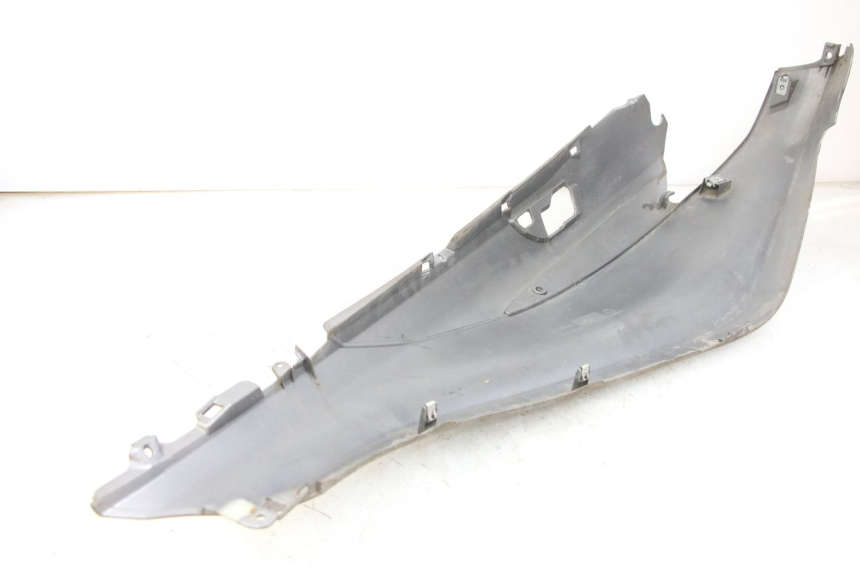 photo de RECHTER ACHTERZIJDE PIAGGIO X10 125 (2012 - 2017) - Andere kijkhoek