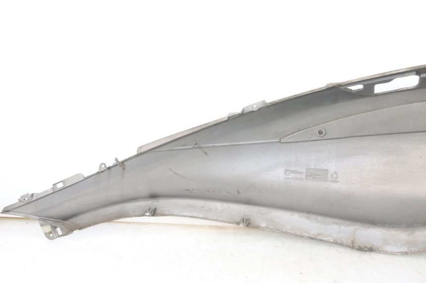 photo de RECHTER ACHTERZIJDE PIAGGIO X10 125 (2012 - 2017) - Technische close-up