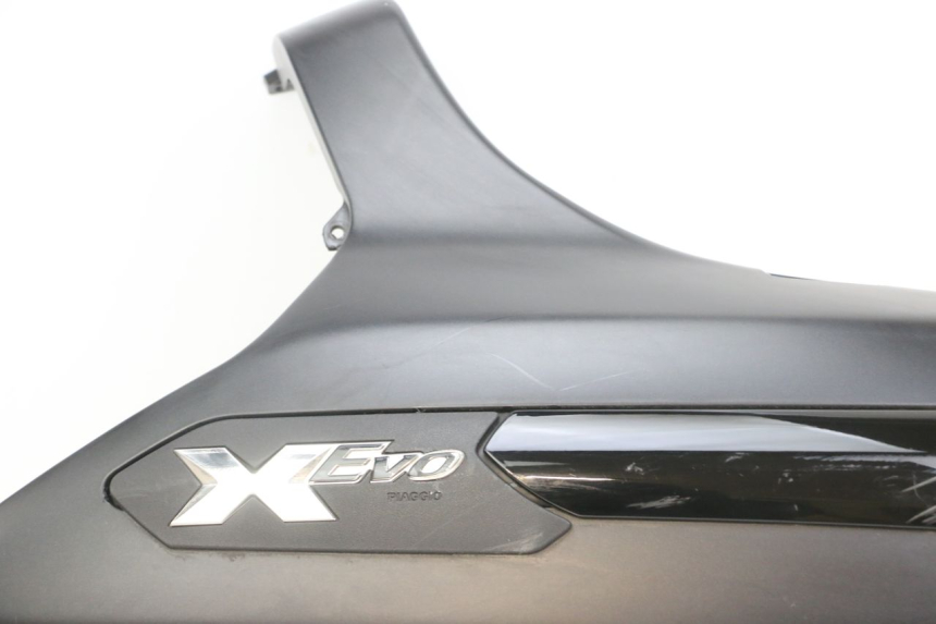 photo de RECHTER ACHTERZIJDE PIAGGIO XEVO - X EVO 125 (2007 - 2017) - Kenmerkende details