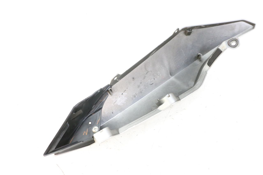 photo de RECHTER ACHTERZIJDE YAMAHA XJ6 600 (2008 - 2016) - Technische close-up