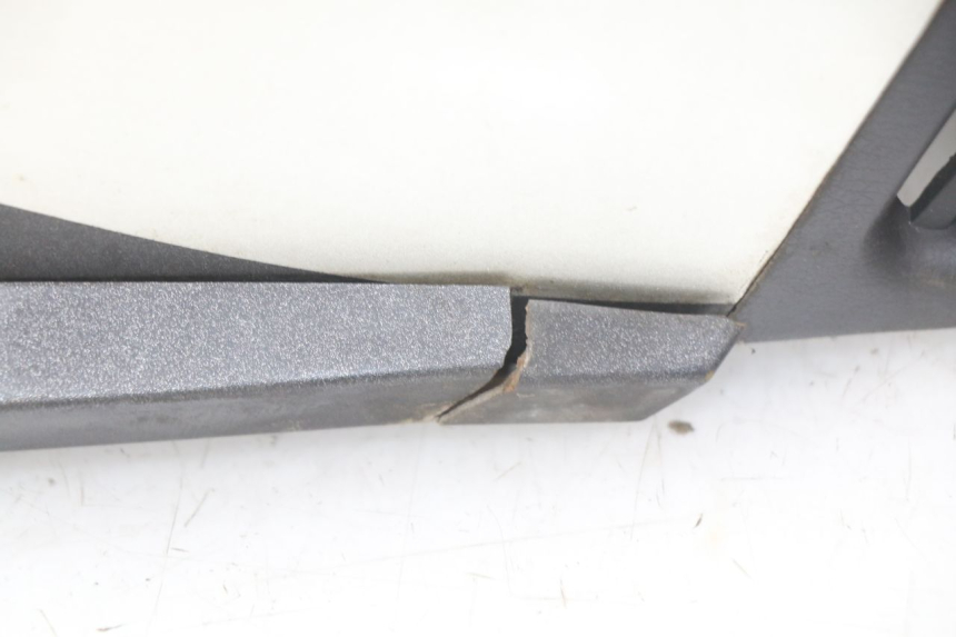 photo de RECHTER ACHTERZIJDE YIYING YY50QT-10 50 (2007 - 2022) - Markeringen en referenties