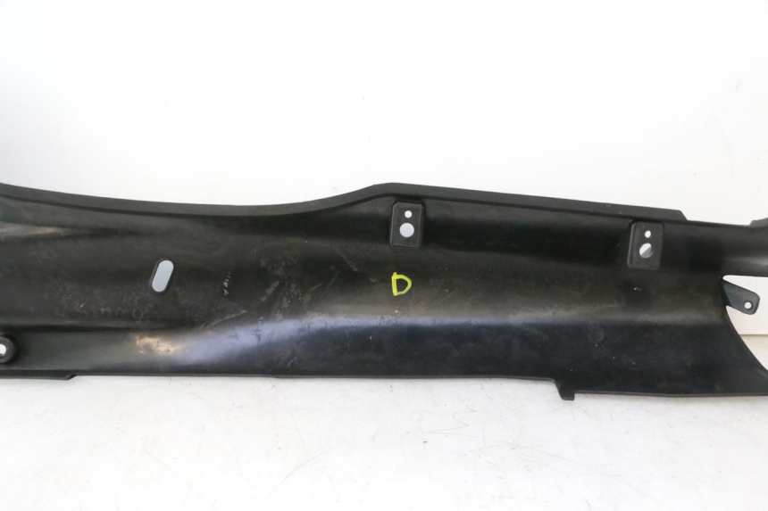 photo de RECHTER ACHTERZIJDE KAWASAKI ZZR 600 (1995 - 2004) - Kenmerkende details