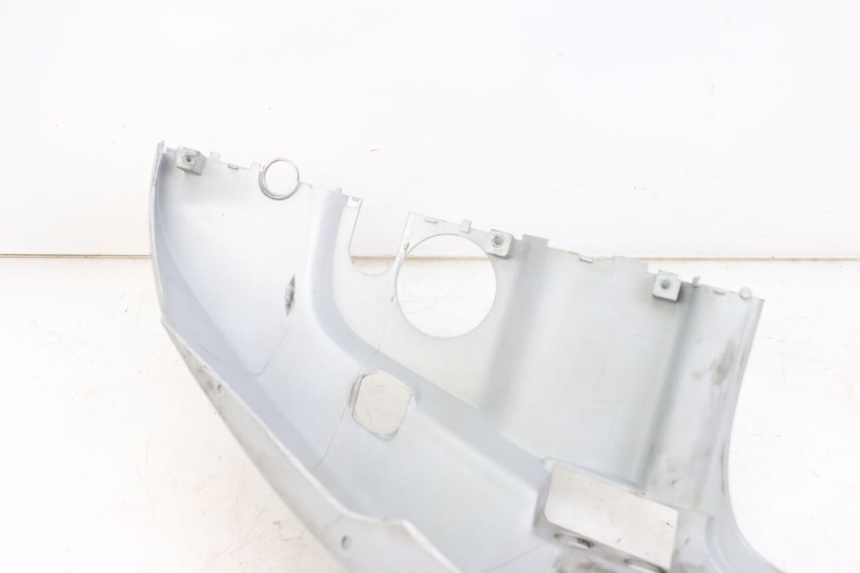 photo de LINKER ACHTERZIJDE PANEL KYMCO AGILITY 4T 50 (2005 - 2018) - Technische close-up