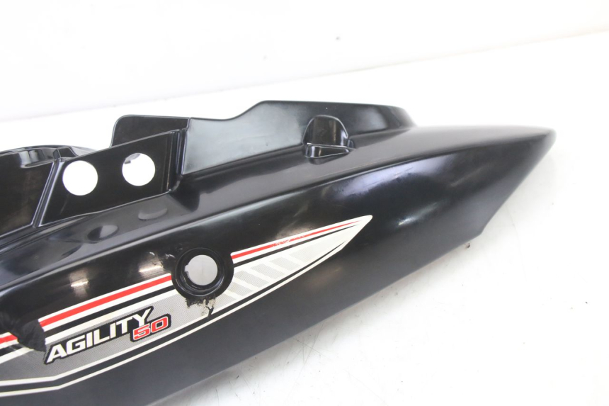 photo de LINKER ACHTERZIJDE PANEL KYMCO AGILITY 4T 50 (2005 - 2018) - Zoom op gebruiksstaat