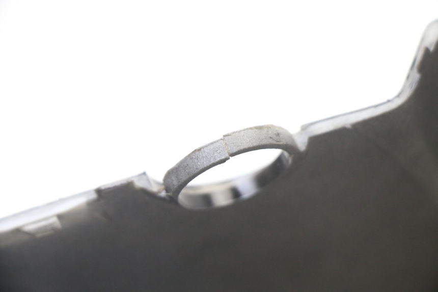 photo de LINKER ACHTERZIJDE PANEL KYMCO AGILITY 4T 50 (2005 - 2018) - Gecontroleerd onderdeel