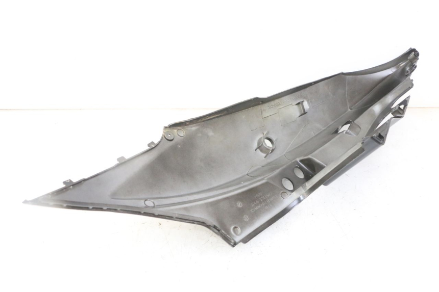 photo de LINKER ACHTERZIJDE PANEL KYMCO AGILITY 4T 50 (2005 - 2018) - Bevestigingspunten