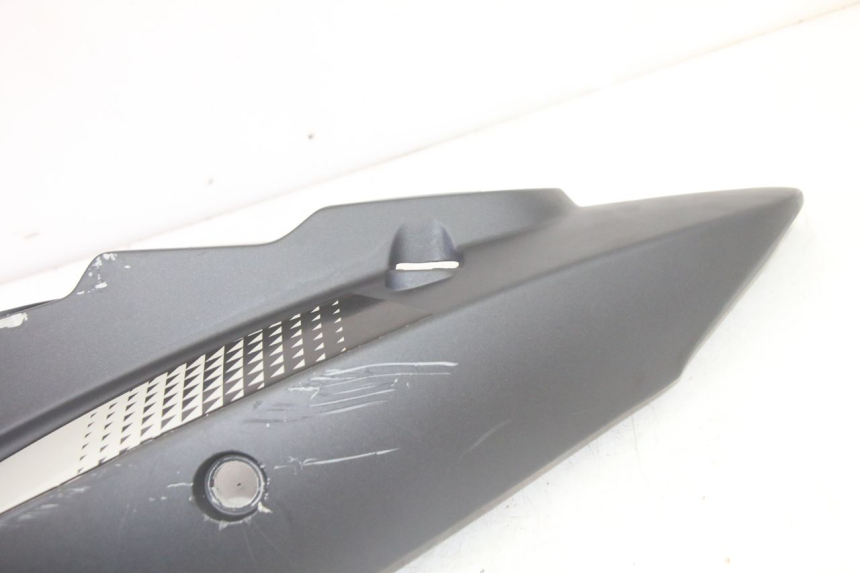 photo de LINKER ACHTERZIJDE PANEL KYMCO AGILITY 4T 50 (2018 - 2022) - Zoom op gebruiksstaat