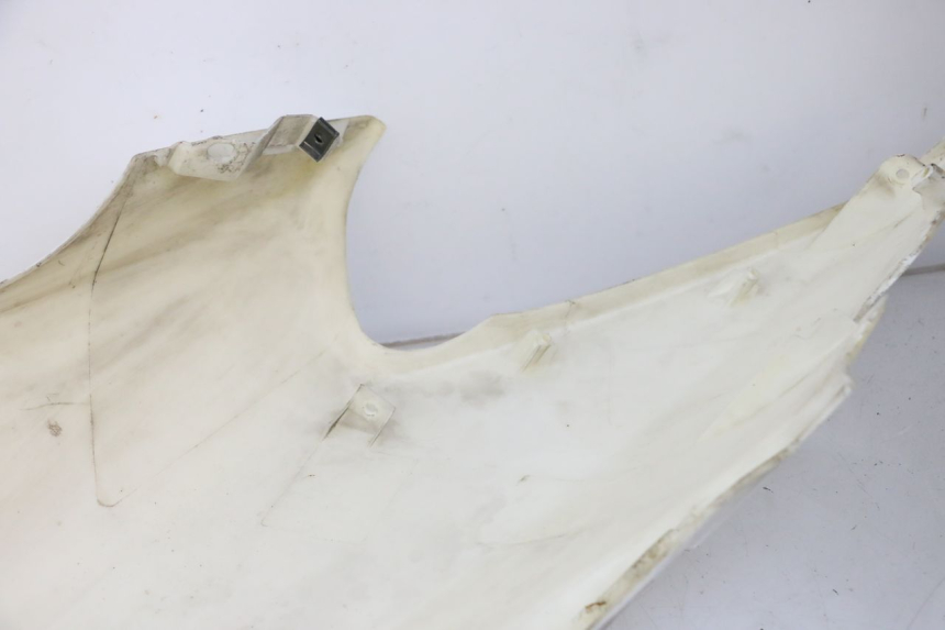 photo de LINKER ACHTERZIJDE PANEL JONWAY AZTRAL 125 (2008 - 2017) - Detail van het onderdeel