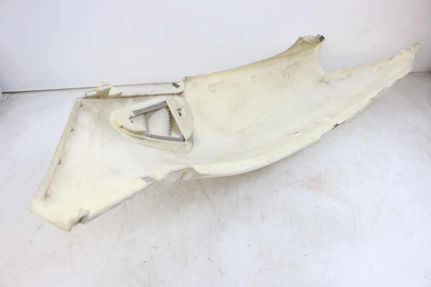 photo de LINKER ACHTERZIJDE PANEL JONWAY AZTRAL 125 (2008 - 2017) - Zoom op gebruiksstaat