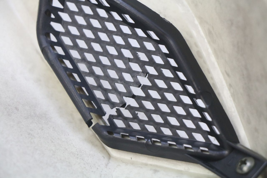 photo de LINKER ACHTERZIJDE ORCAL CAVARO 4T 50 (2019 - 2023) - Bevestigingspunten