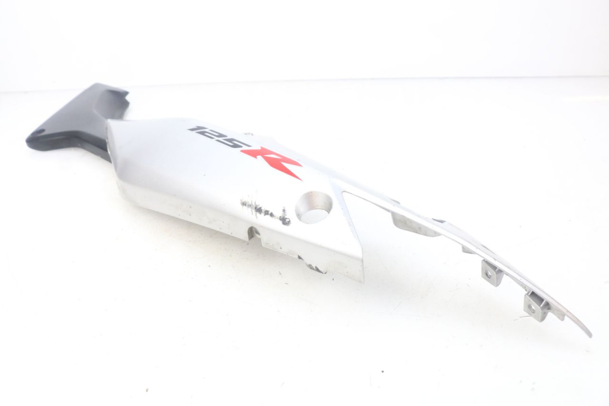 photo de LINKER ACHTERZIJDE HONDA CBR R 125 (2003 - 2006) - Bevestigingspunten