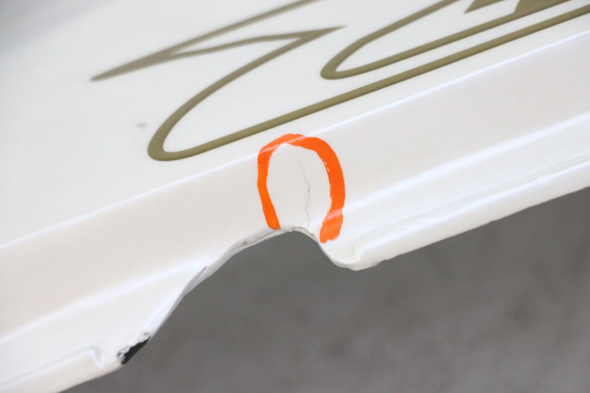 photo de LINKER ACHTERZIJDE PANEL HONDA CBR RR FIREBLADE 900 (1992 - 1994) - Detailaanzicht