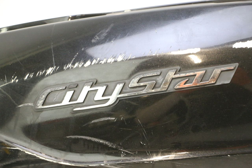 photo de LINKER ACHTERZIJDE PANEL PEUGEOT CITYSTAR 2T 50 (2018 - 2021) - Detail van het onderdeel