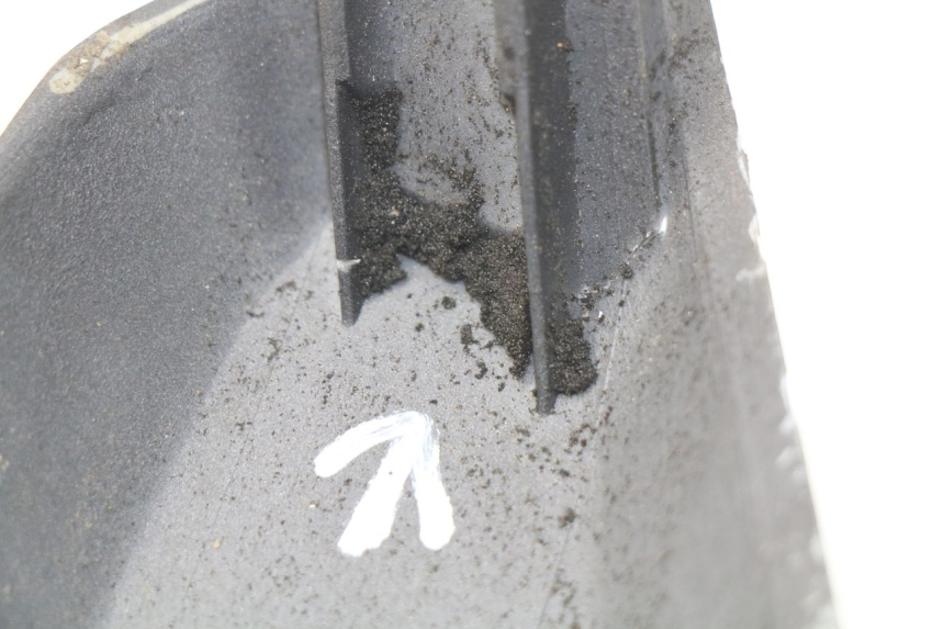 photo de LINKER ACHTERZIJDE PANEL SYM GTS EVO 125 (2009 - 2013) - Detail van het onderdeel