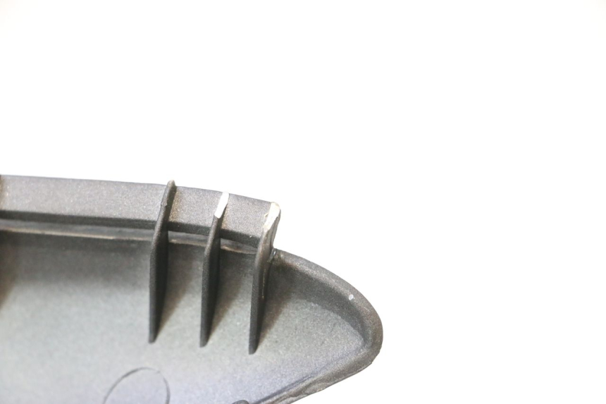 photo de LINKER ACHTERZIJDE PANEL SYM GTS EVO 125 (2009 - 2013) - Kenmerkende details