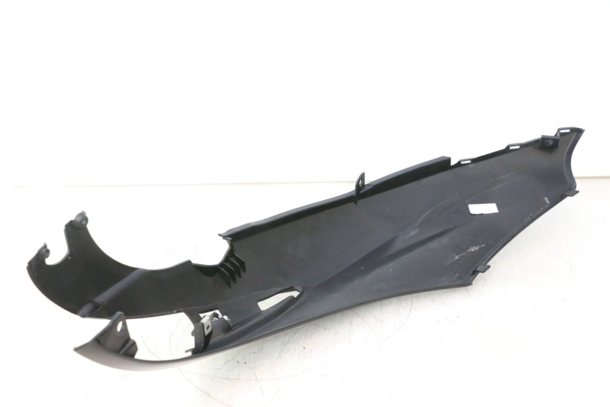 photo de LINKER ACHTERZIJDE PIAGGIO LIBERTY IGET 4T 50 (2021 - 2025) - Bevestigingspunten