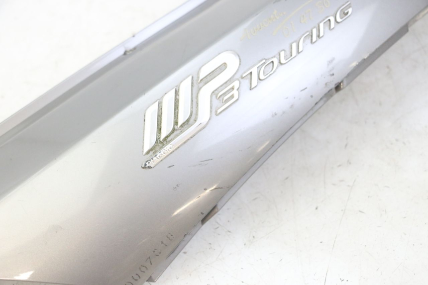 photo de LINKER ACHTERZIJDE PANEL PIAGGIO MP3 LT 300 (2010 - 2016) - Detail van het onderdeel