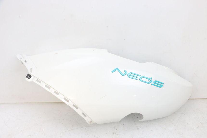 photo de LINKER ACHTERZIJDE YAMAHA NEO'S CORE 1 (2022 - 2026) - Hoofdaanzicht