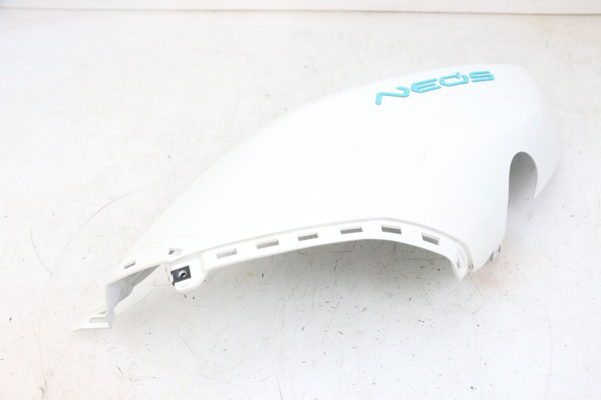 photo de LINKER ACHTERZIJDE YAMAHA NEO'S CORE 1 (2022 - 2026) - Kenmerkende details