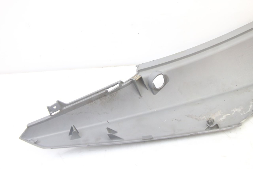 photo de LINKER ACHTERZIJDE SYM ORBIT III 3 4T 50 (2021 - 2025) - Staat van het oppervlak