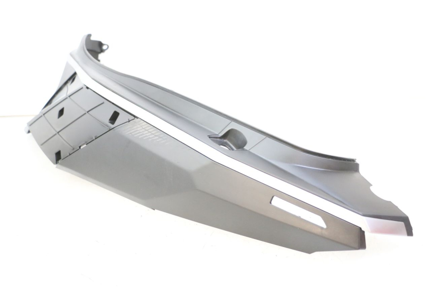 photo de LINKER ACHTERZIJDE PANEL PEUGEOT TWEET 4T 50 (2023 - 2025) - Detailaanzicht