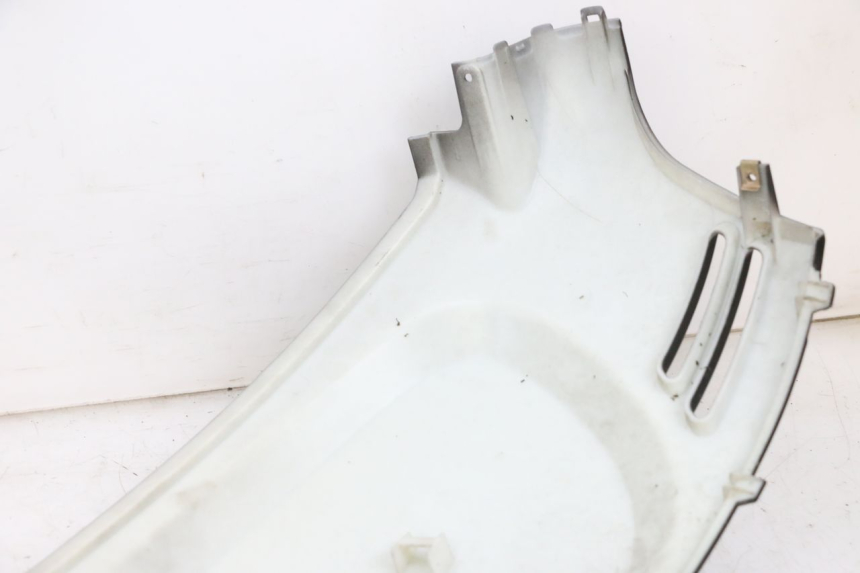 photo de LINKER ACHTERZIJDE EFUN PUSA 1 - Andere kijkhoek