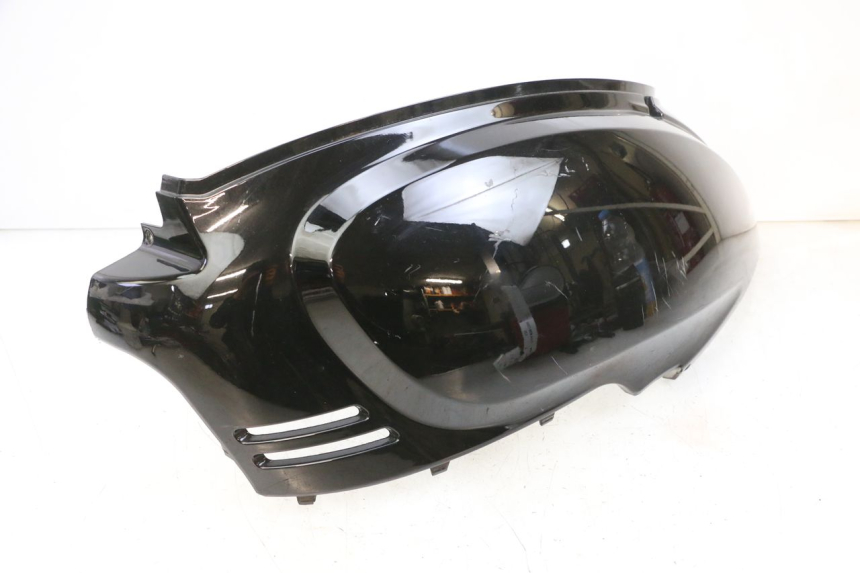 photo de LINKER ACHTERZIJDE EFUN PUSA 1 - Markeringen en referenties