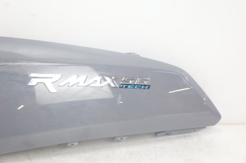 photo de ACHTERLINKSE ZIJKANT JM MOTORS R-MAX TECH 50 (2024 - 2026) - Zoom op gebruiksstaat