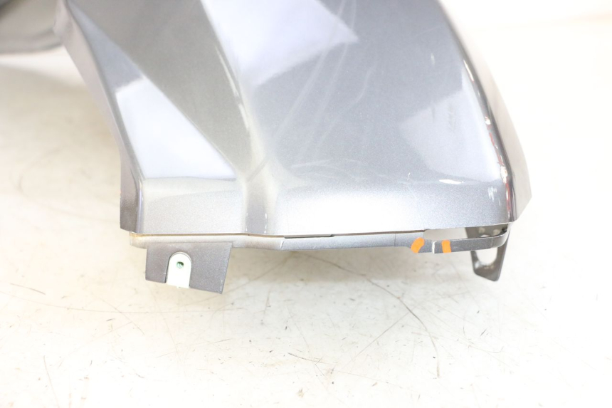 photo de LINKER ACHTERZIJDE PANEL PEUGEOT SATELIS 125 (2013 - 2018) - Kenmerkende details