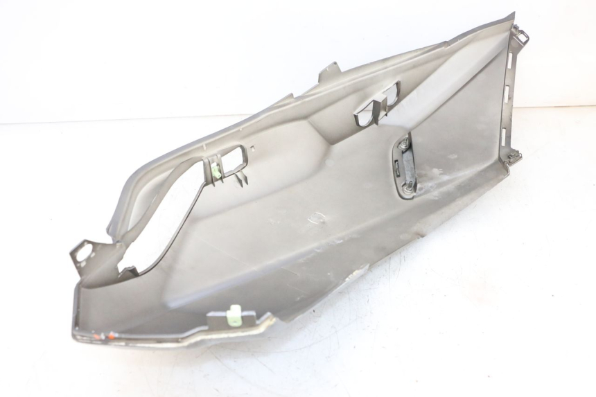 photo de LINKER ACHTERZIJDE PANEL PEUGEOT SATELIS 125 (2013 - 2018) - Overzicht