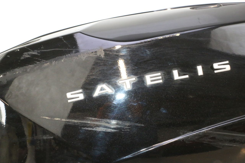 photo de LINKER ACHTERZIJDE PEUGEOT SATELIS 125 (2006 - 2009) - Andere kijkhoek