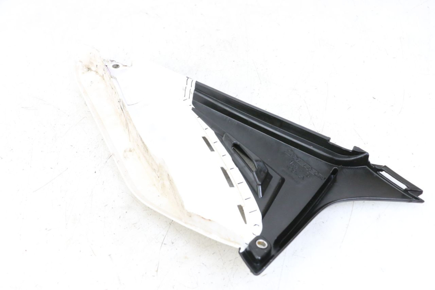 photo de LINKER ACHTERZIJDE PANEL SHERCO SM-R 50 (2013 - 2017) - Bevestigingspunten