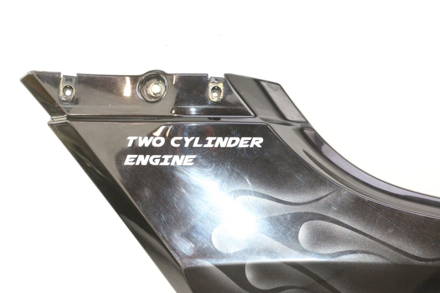 photo de ACHTERLINKSE ZIJPANEEL CAN-AM SPYDER RS 1000 (2008 - 2012) - Technische close-up
