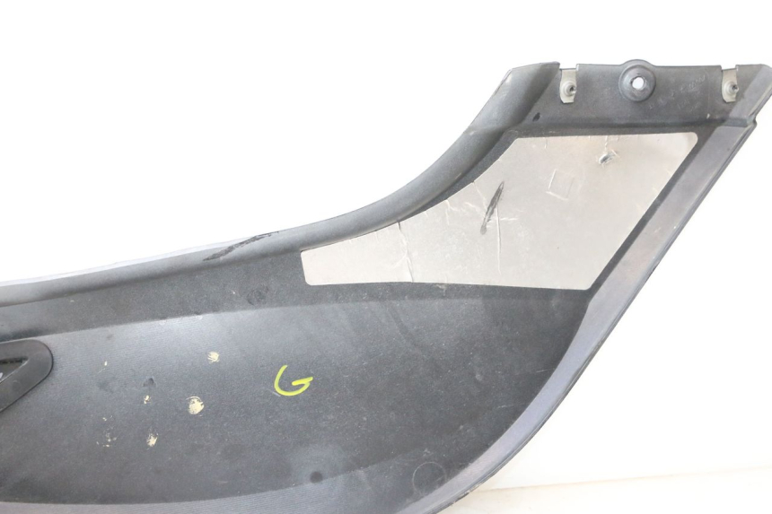 photo de ACHTERLINKSE ZIJPANEEL CAN-AM SPYDER RS 1000 (2008 - 2012) - Bevestigingspunten