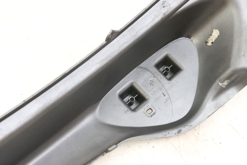 photo de LINKER ACHTERZIJDE PANEL MBK STUNT NAKED 50 (2004 - 2018) - Technische close-up