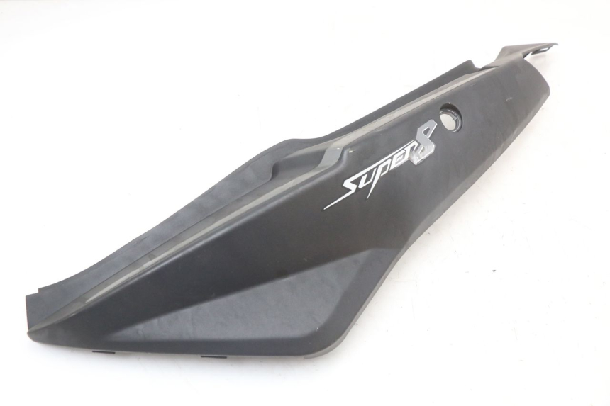 photo de LINKER ACHTERZIJDE PANEL KYMCO SUPER 8 4T 50 (2018 - 2020) - Hoofdaanzicht