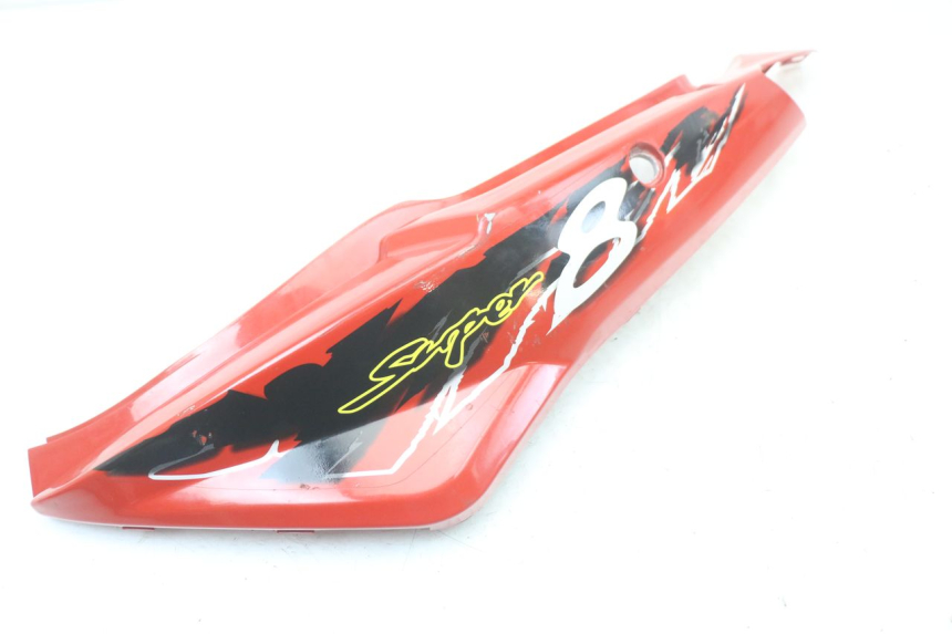 photo de LINKER ACHTERZIJDE KYMCO SUPER 8 125 (2008 - 2015) - Detail van het onderdeel