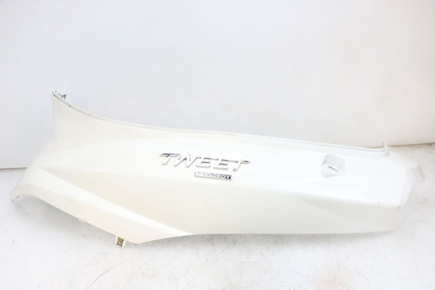 photo de LINKER ACHTERZIJDE PANEL PEUGEOT TWEET PRO EFI 4T 50 (2021 - 2022) - Hoofdaanzicht