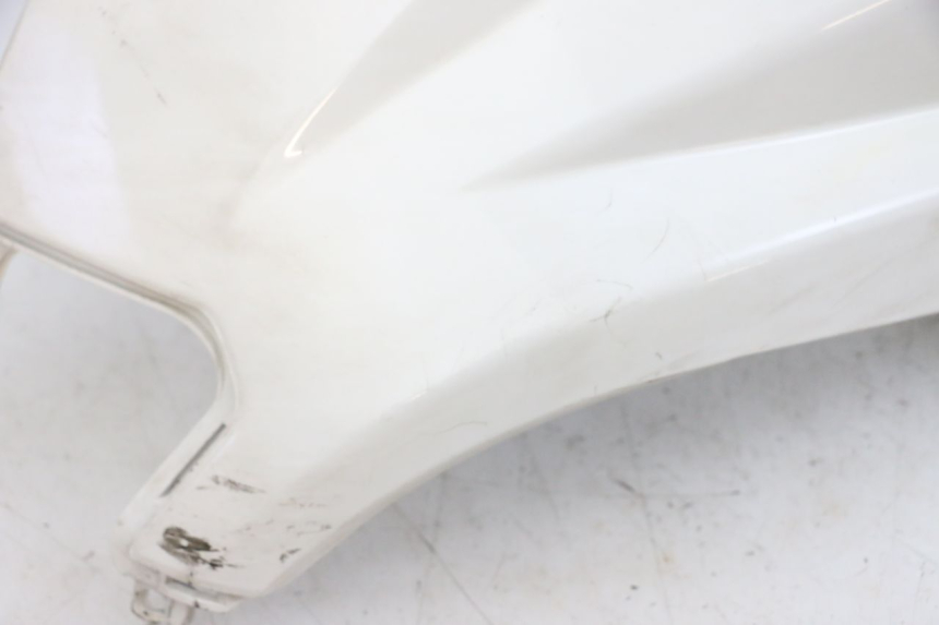 photo de LINKER ACHTERZIJDE PANEL PEUGEOT TWEET PRO EFI 4T 50 (2021 - 2022) - Zoom op gebruiksstaat